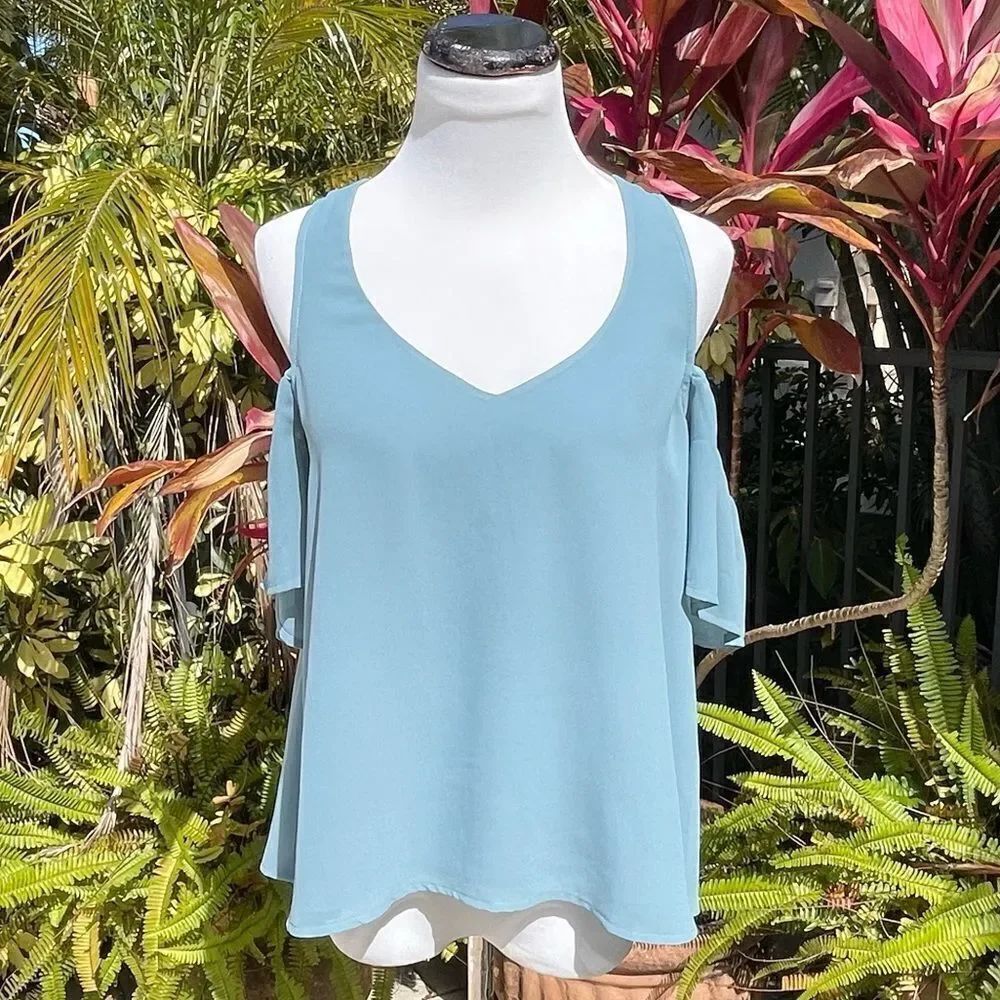 Show Me Your MuMu Hazel Ruffle Cold Shoulder Top - Picture 2 of 7